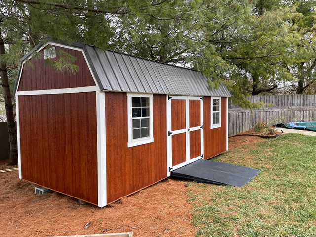 Portable building by Yoder Cabins