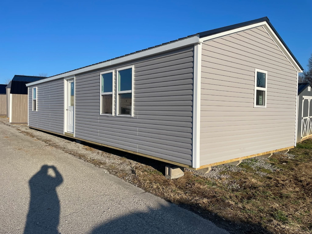 Portable building by Yoder Cabins