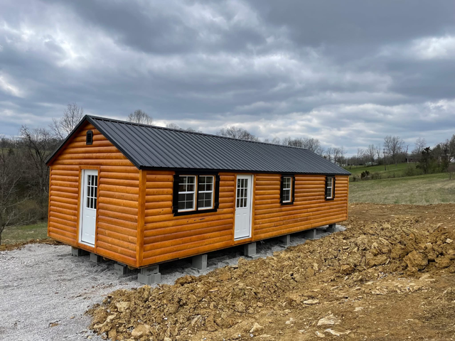Portable building by Yoder Cabins